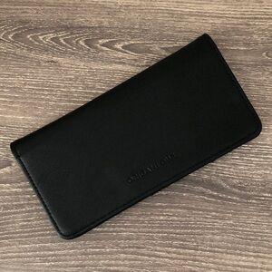 ❤️$5 NWT Origami Owl "Find the Silver Lining" Black Wallet